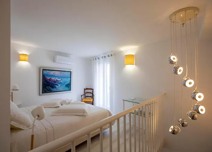 Chats Perches * Bouzigues